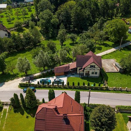 House Of Seasons Villa Бран Екстериор снимка